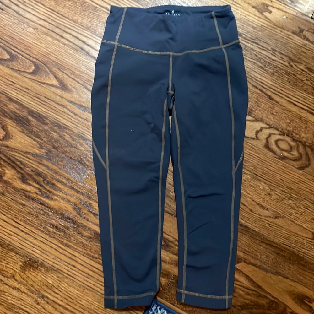 Athleta Crop Leggings in Gray